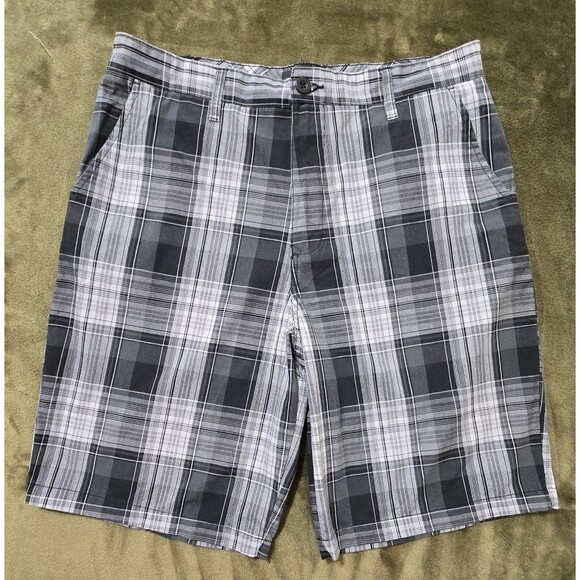 Men's Burnside Shorts 2 Pair Black and Tan Plaid Size 34 Excellent - Picture 2 of 4